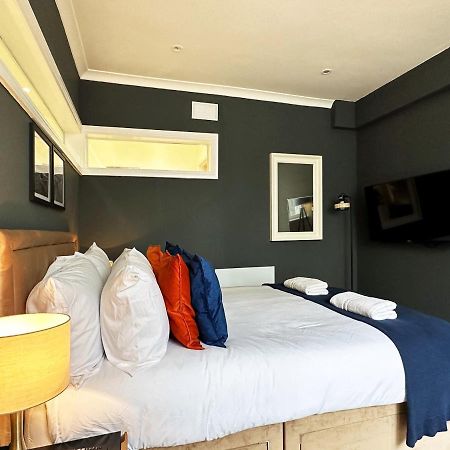 Liam Place Near Hyde Park - 1 Double Bed, 1 Sofa Bed, Spacious Apartment, Private Entrance 런던 외부 사진