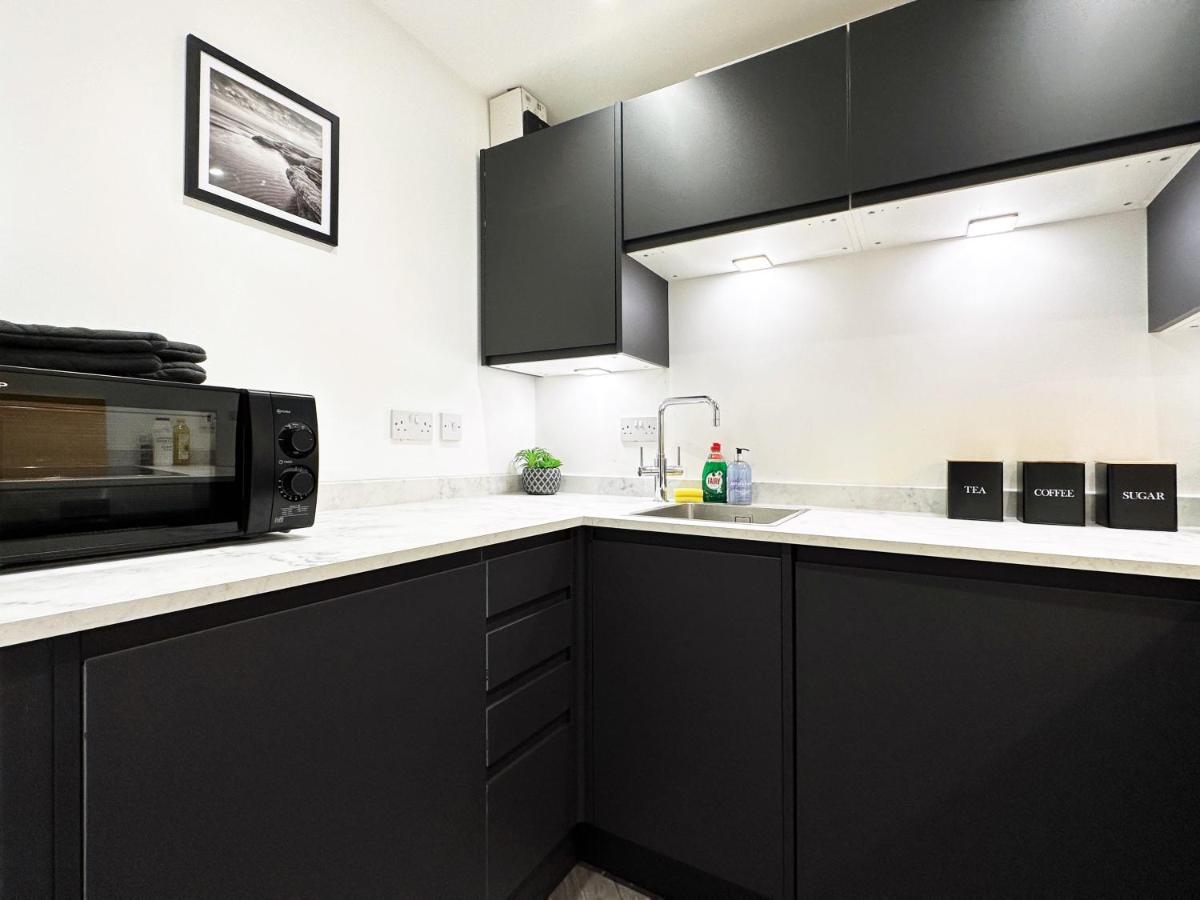 Liam Place Near Hyde Park - 1 Double Bed, 1 Sofa Bed, Spacious Apartment, Private Entrance 런던 외부 사진