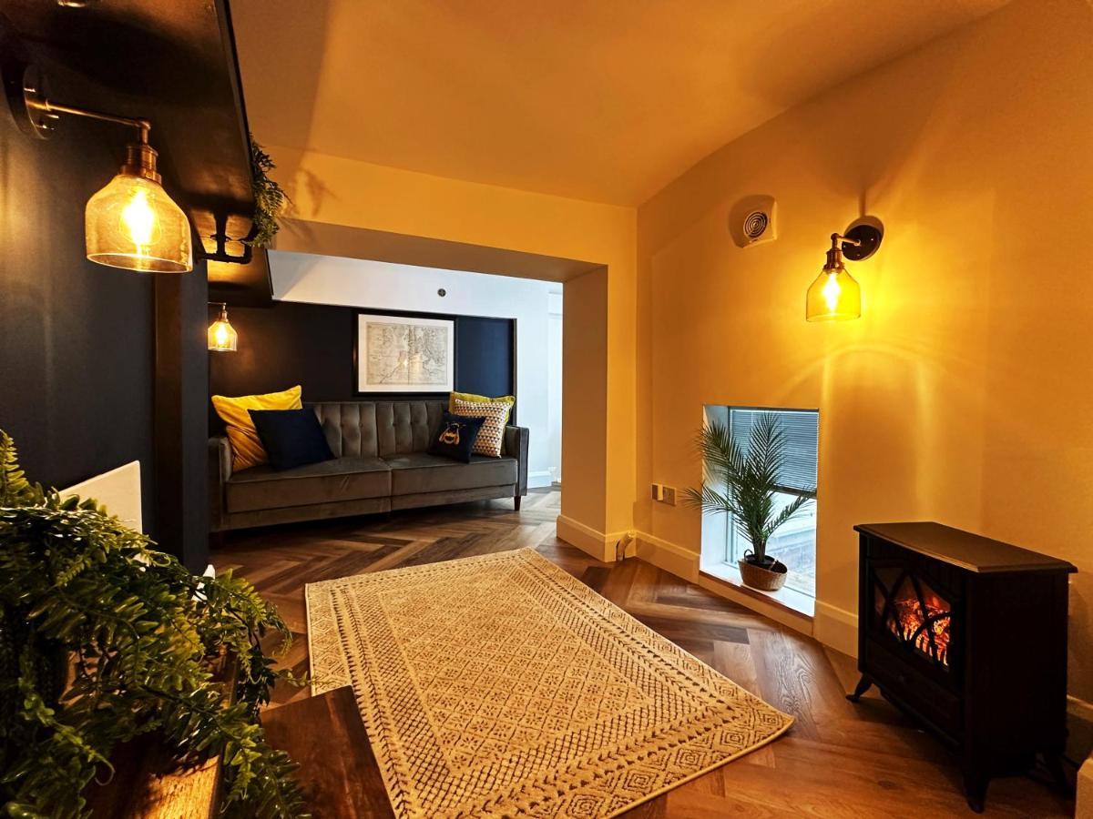 Liam Place Near Hyde Park - 1 Double Bed, 1 Sofa Bed, Spacious Apartment, Private Entrance 런던 외부 사진
