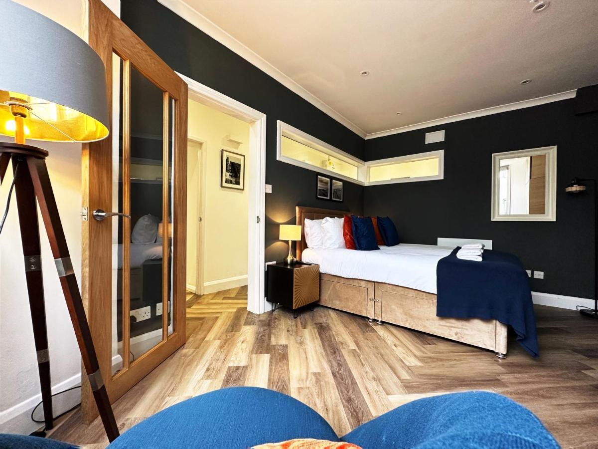 Liam Place Near Hyde Park - 1 Double Bed, 1 Sofa Bed, Spacious Apartment, Private Entrance 런던 외부 사진