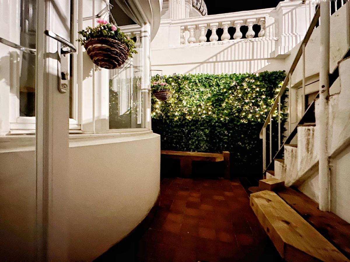 Liam Place Near Hyde Park - 1 Double Bed, 1 Sofa Bed, Spacious Apartment, Private Entrance 런던 외부 사진